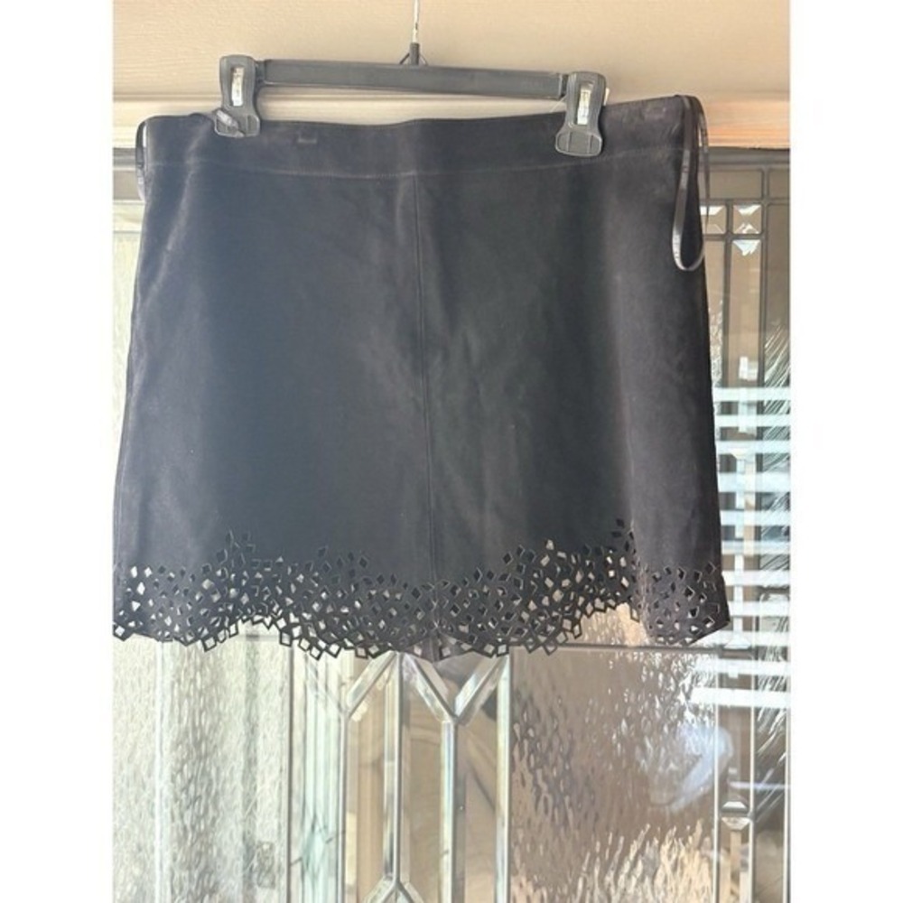 Laundry Shelli Segal NWT Suede Mini Skirt A-line Scalloped Cutout Black Sz 10 - Picture 8 of 11